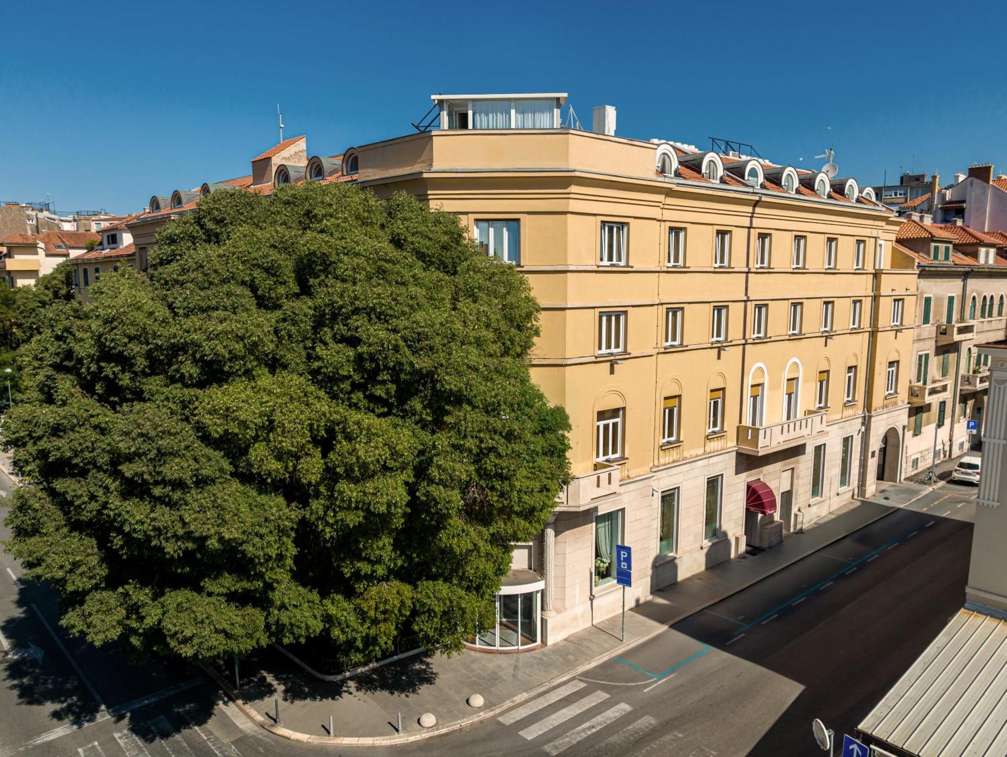 Palazzo President Hotel Split Exterior foto